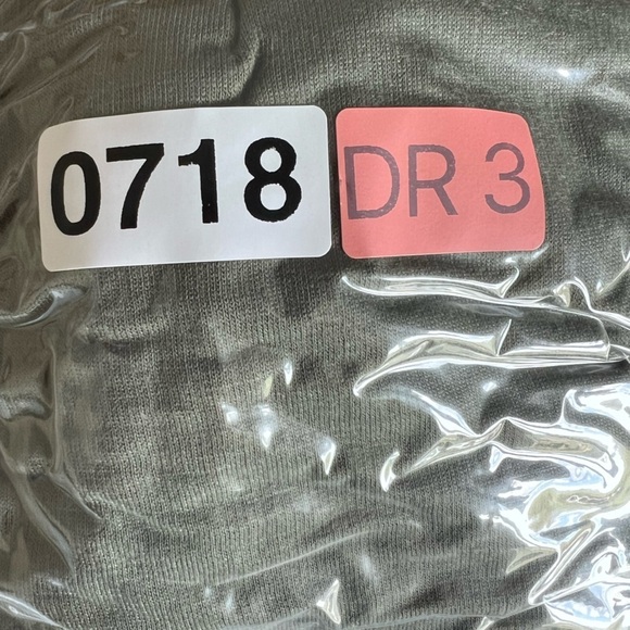 Women's olive blouse green top long sleeve sweatshirt crewneck size S - Picture 7 of 7